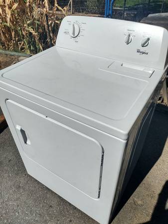 Nice whirlpool clothes dryer 1