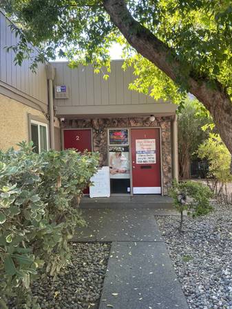Espacio comercial en alquiler de $1,850 en el centro de Davis (Davis)63900313050115120