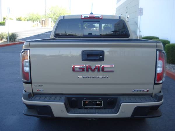 2022 GMC Canyon AT4 4WD Cabina Extendida, totalmente equipada, financiamiento disponible - $33,99563490144721793124