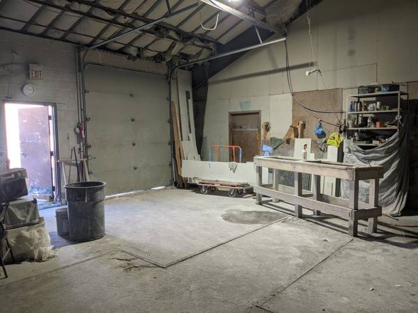 $1,150 / 2000ft2 - Southwest Cleveland Commercial Space ~ 2000 SF available REDUCED! (Puritas)63770005885187122
