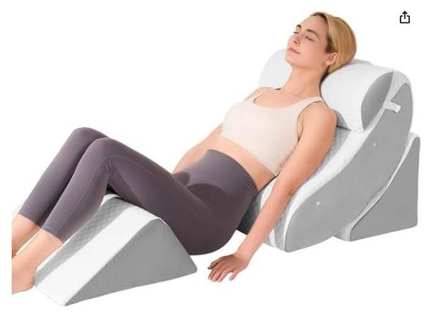 OAISZ 4 Piece Wedge Memory Foam Pillow Set 1