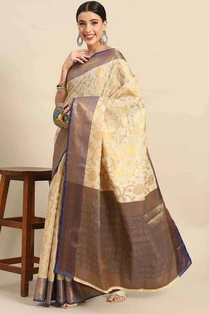Your Perfect Saree Look, Made Easy 1