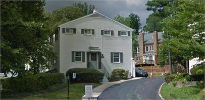 $3,995 / 3br - 2100ft2 - Bright 3-Level End-Unit Townhouse – New Kitchen, Walk to Parks & Metro63822604720641121