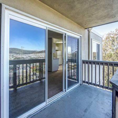 $2,582 / 1br - 778ft2 - Extra Storage, Public Transportation, 1 Bed (daly city)63879904259201124