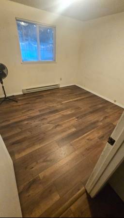 $800 / 2br - Habitación en el centro (Bend)63839295274625121