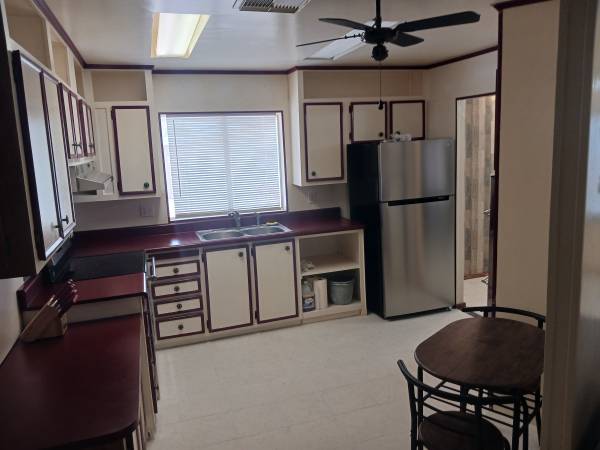 $276,000 / 3br - Financiamiento del vendedor en casa encantadora en Yuma Arizona (FOOTHILLS)64214141636482120