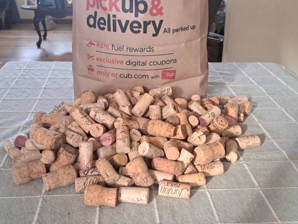 WINE CORKS FOR SALE 1
