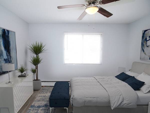 AWESOME neighbors left right! - apts/housing for rent