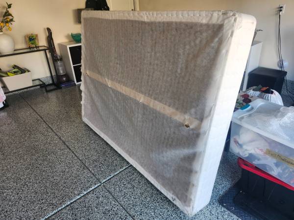 Free Double Size Box Spring 1