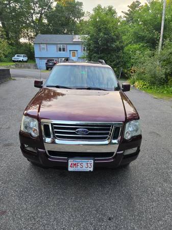 2007 ford explorer sport track limited 4x4 - $6,500 (Methuen)63611915671681122