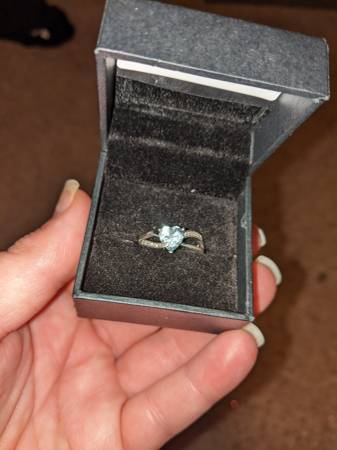 Size 8 real silver promise ring from Kays 1