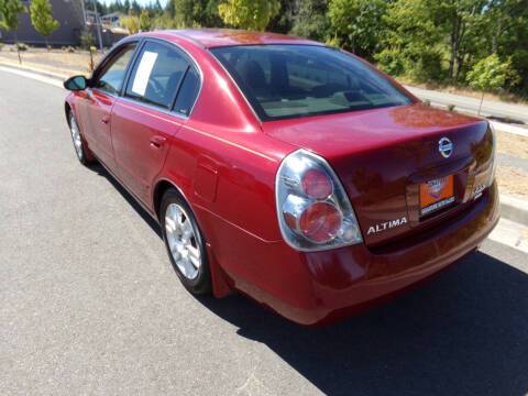 Nissan Altima - $3,599 (FINANCING AVAILABLE 360-792-2277 or 792cars.com)63470612253827122