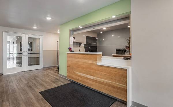 $1,904 / 1br - Call Today for Exclusive Monthly Specials - No Lease, No Deposit! (5001 W 79th Street, Burbank, IL)63959878453379124