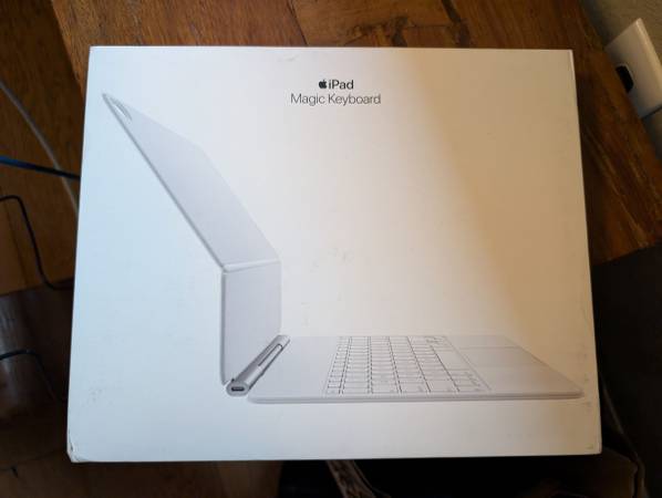 iPad Magic Keyboard 1