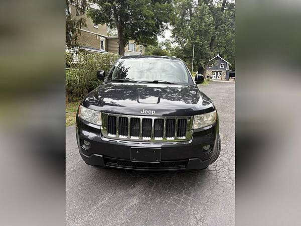 2012 Jeep Grand Cherokee Laredo 4x4 4dr SUV - $9450.0063436937784193122