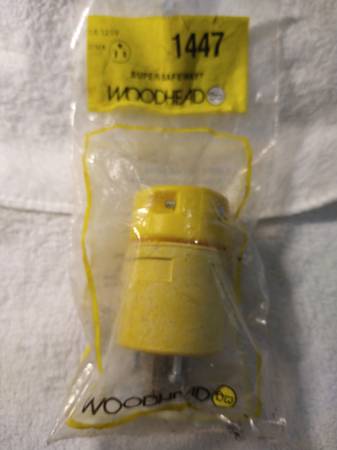Woodhead Super Safeway Straight Blade Plug 1
