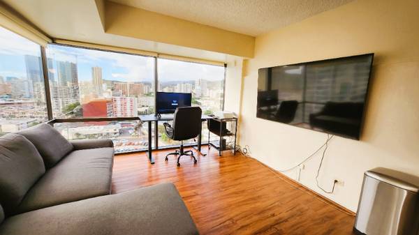 $2150.00 / 1br - Modern 1 Bed Condo in Honolulu - $2150/mo (long term)63686709283969121