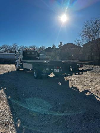 2011 International 4300 - Photo 7