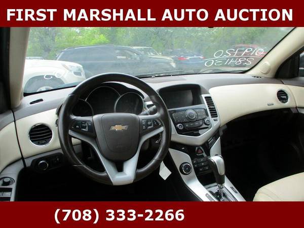 2015 Chevrolet Chevy Cruze 2LT (Automático) - Precios de Subasta - $3,500 (+ First Marshall Auto Auction)63619112168193122