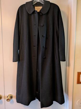 Vintage Women's Coat Bullock's Westwood Weyburn Room 1