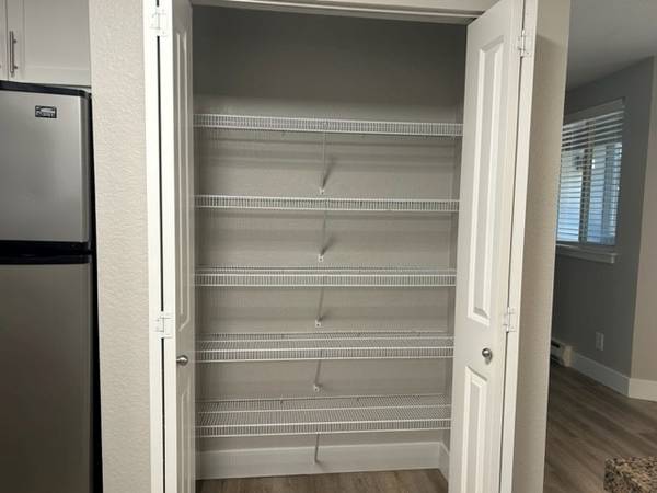 $2,575 / 2br - 1000ft2 - 2/BD 1/BA apt, Modern kitchen, Convenient W/D inside, Prime Bellevue (Bellevue)63944966112643121