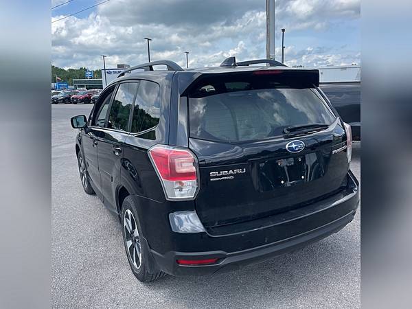 2018 Subaru Forester 2.5i Premium CVT - $9995.0063469917703043123