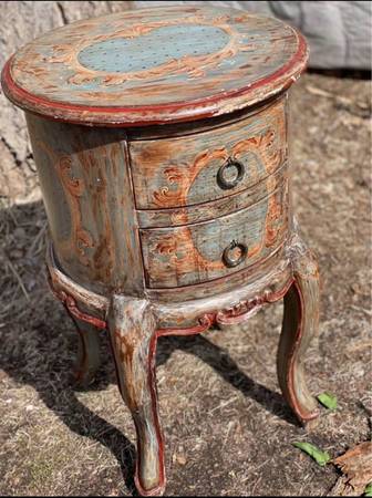 Vintage side table 1