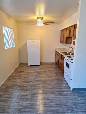 $1,099 / 2br - 750ft2 - Modern, fully equipped 2 BDR in great neighborhood! (Tucson)63674775360387123