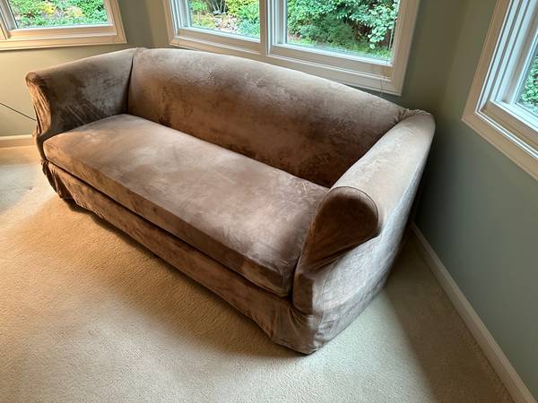 Sofa-Drexel Heritage, Like new - $100 (Shoreline)63471372323841122