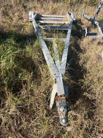 Sturdy aluminum trailer 1 axle 1