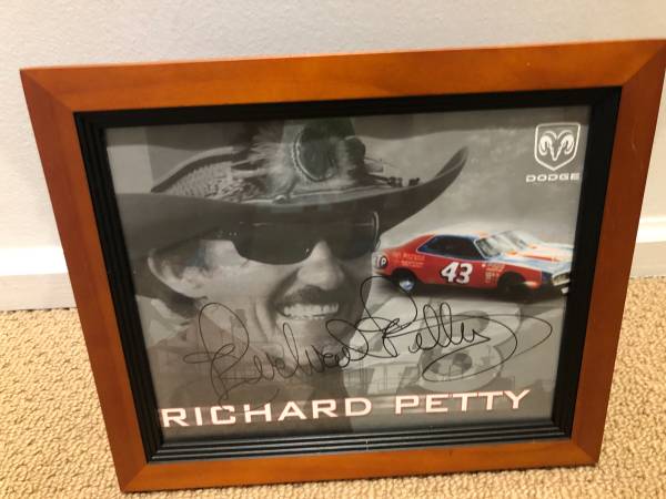 Richard Petty Signed Autograph Photo #43 Car 1