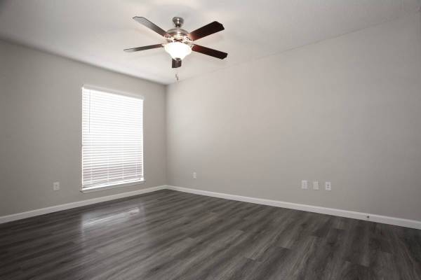 $965 / 1br - 700ft2 - On-Site Management, Playground, Children's Game Court (4328 Duck Creek Dr, Garland, TX)63867603285251123