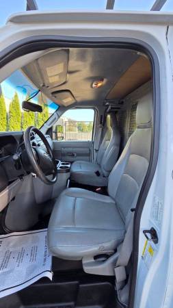 2014 Ford E-Series E 250 - Photo 8