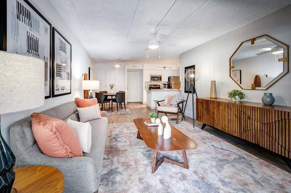 $725 / 405ft2 - Pet-Friendly Community with Spacious Courtyards, Pools & More! (Arcadia)64024999055490120