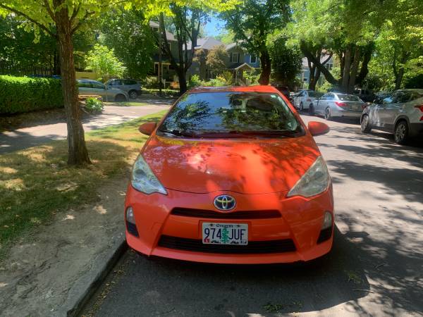 2013 Prius C - 175k, clean & well-maintained - $8,000 (Southeast Portland)63618455471107122