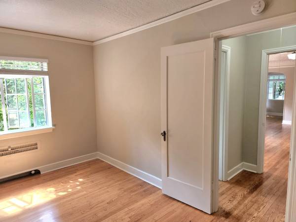 GET 1 MONTH FREE! Corner Unit 1 Bed U110 + Abundant Storage, Pets OK 1