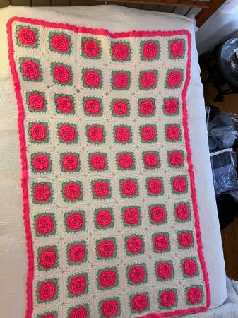 Rose granny square crochet blanket 1