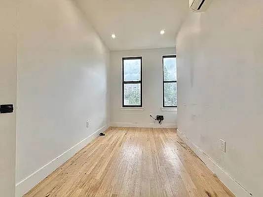 $4,000 / 3br - Modern Three Bedroom Three Bathroom in Bushwick with Spacious Layout — (Brooklyn)63689787860481123