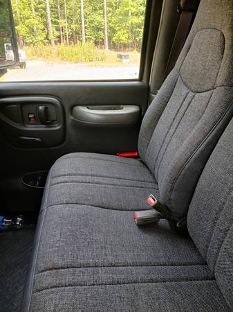 06 DURAMAX 17 FT DUMP TRUCK - $21,500 (MOUNT PLEASANT, N. C.)63613621816193121