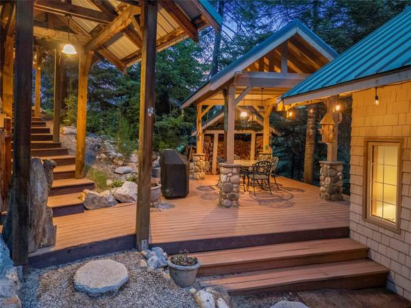 $1,199,000 / 3br - 2016ft2 - 2290 Riffle Drive (Leavenworth)63828063495171123