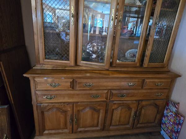 China cabinet 1