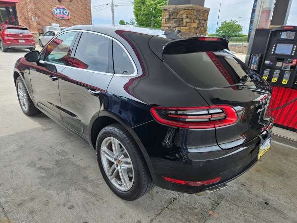 2018 Porsche Macan Turbo 400 HP (Actual Turbo) - $32,800 (Harrisburg)63477816107009124