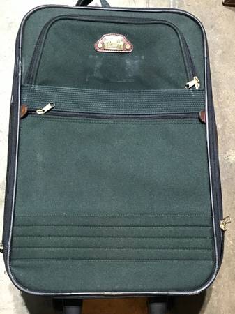 Ricardo Beverley Hills Carry On Travel Suitcase Luggage 1