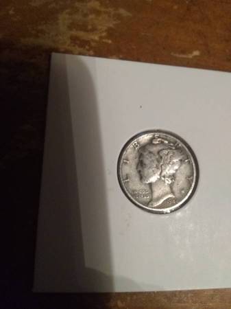 1944 MERCURY DIME in good circulated condition 1