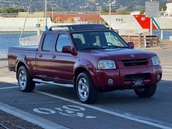 2002 Nissan Frontier 2WD Truck - Photo 3