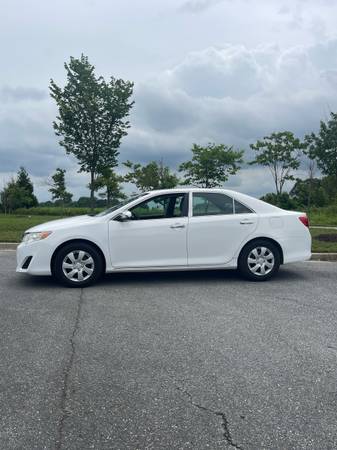 2013 Toyota Camry LE - $8,100 (Laurel)63616403397249123
