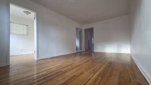 $2,950 / 3br - 📍 Flushing – Murray Hill | 3BR / 1BA – $2,950/mo (Flushing)63788481771009121