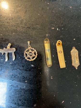 Mezuzzah Pendant Jewelry or Star of David/ Great Gift 1
