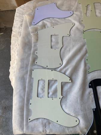 PICKGUARDS 1