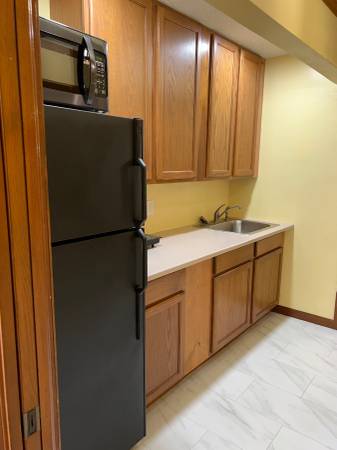$1,275 / 1br - ESTUDIO (MELBOURNE)63823721180291124